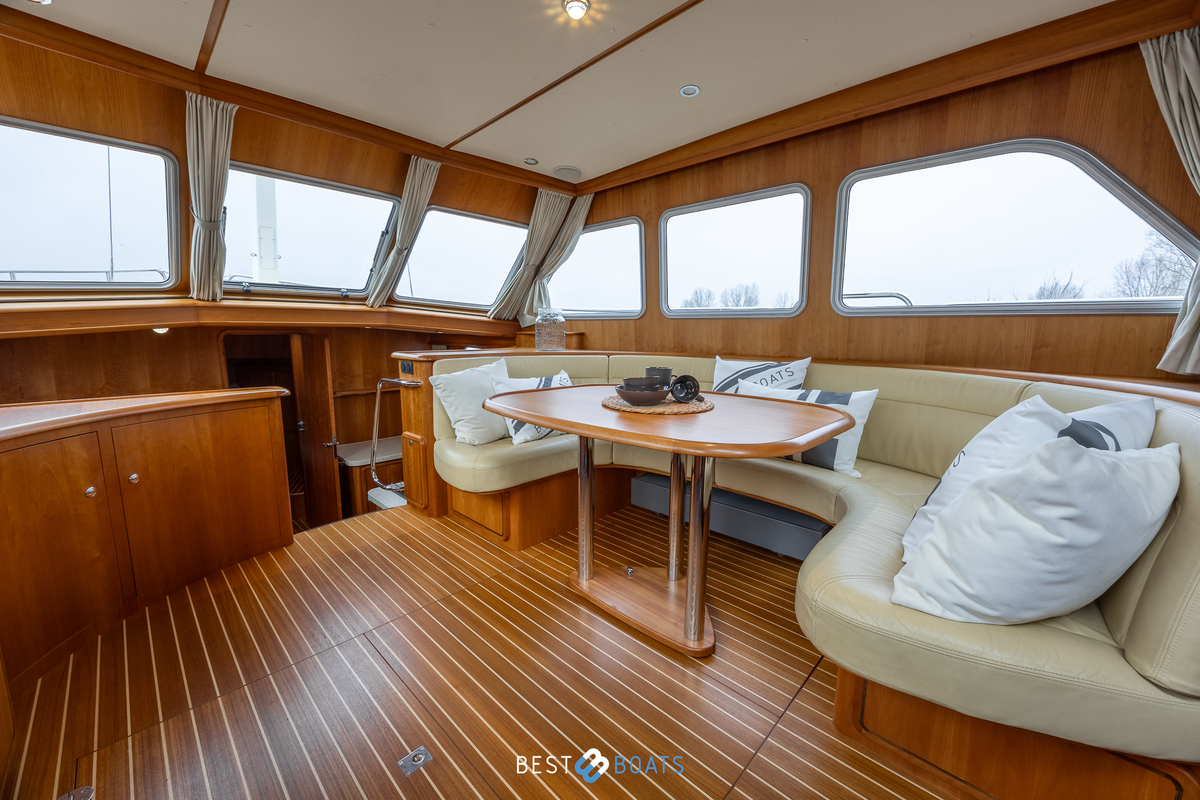 foto: 14 Linssen  Grand Sturdy 430 AC MKII Diamond