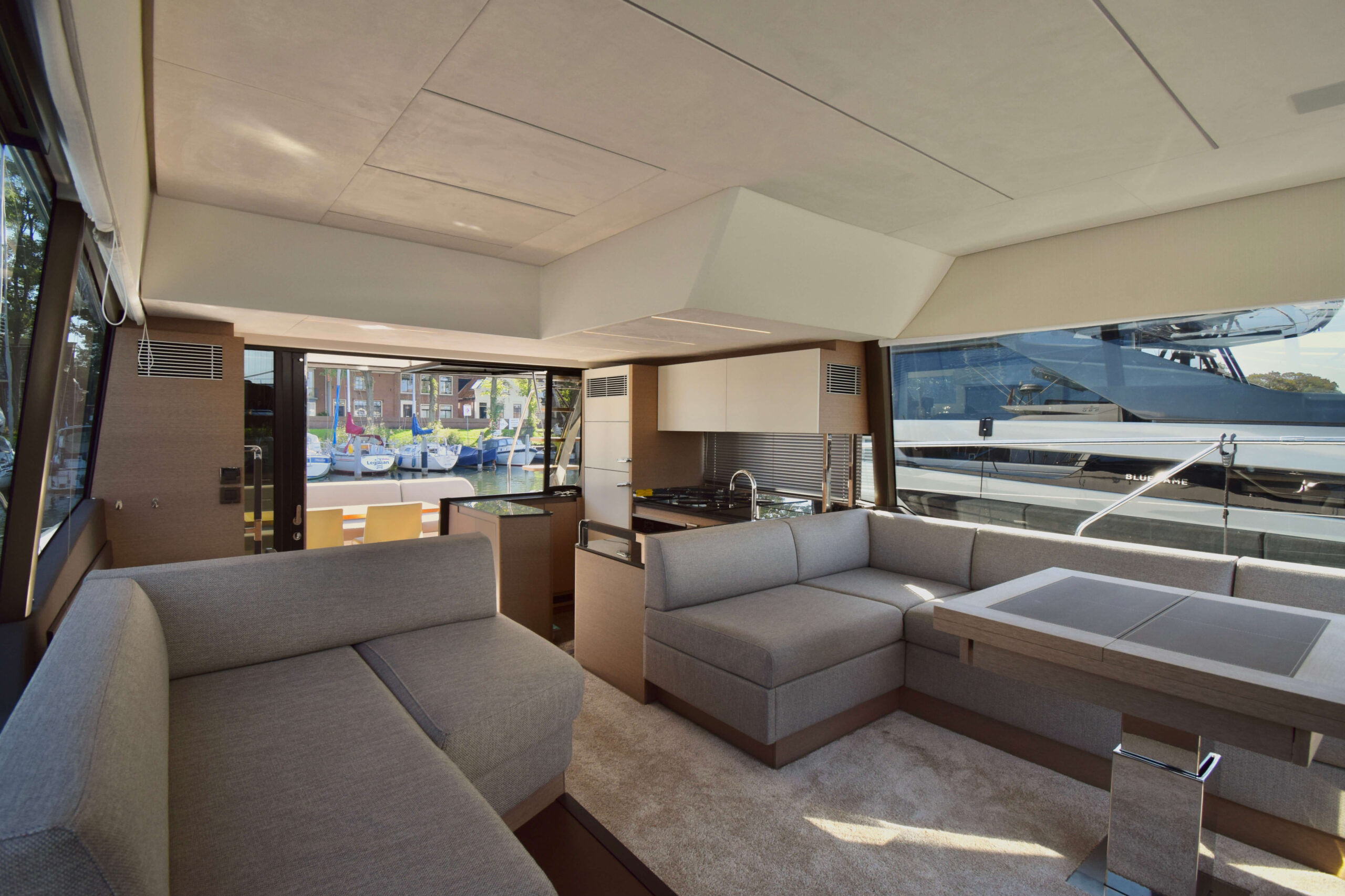 foto: 9 Prestige 590 Flybridge #19