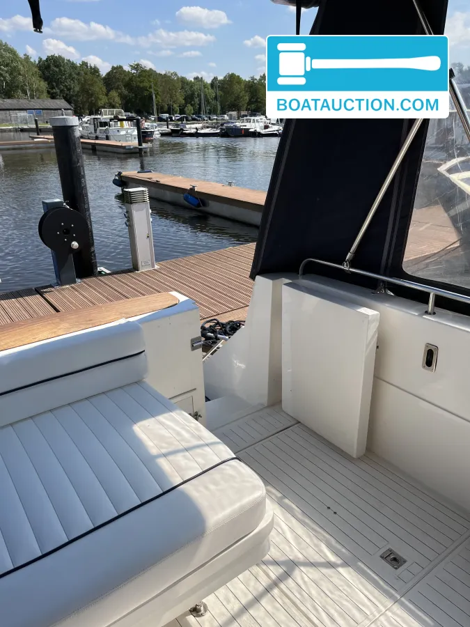 foto: 8 Princess Riviera 46