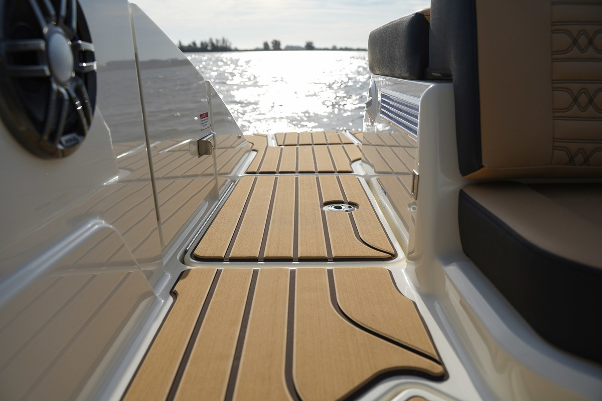 foto: 13 Sea Ray SPX 210