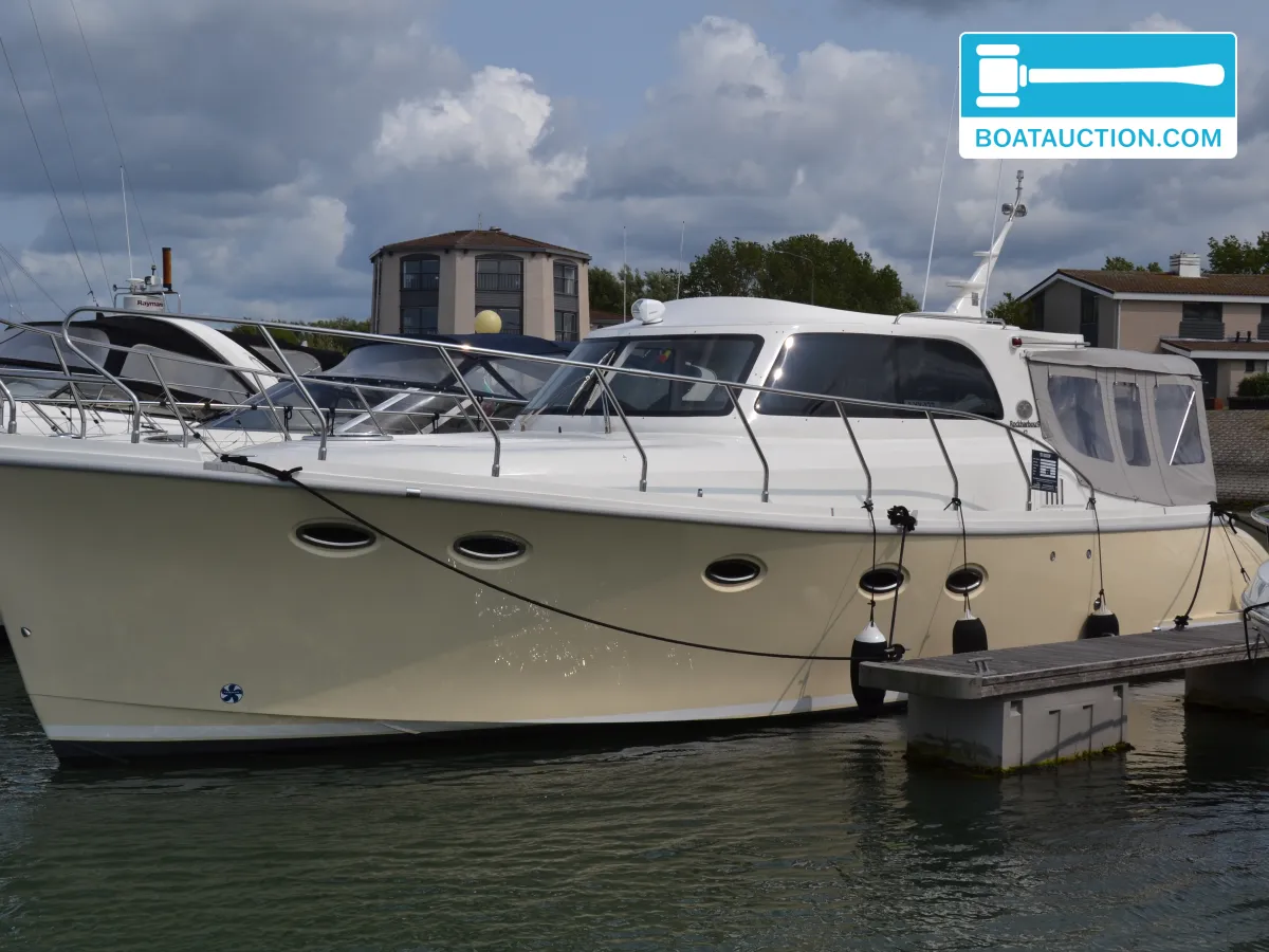 foto: 50 Rockharbour 42S