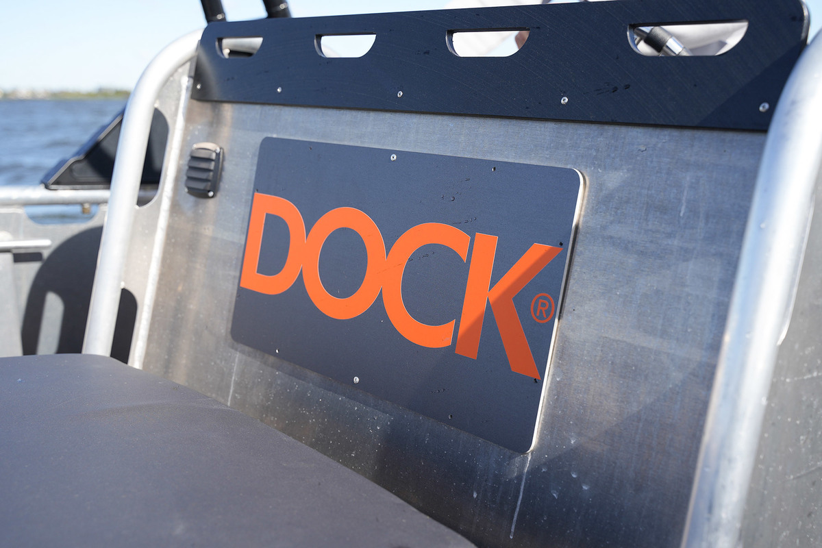 foto: 9 Dock Steel 650