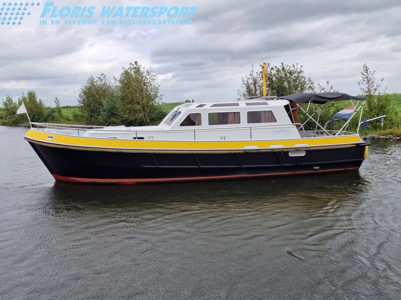 foto: 6 Dutch tender 32 Pilothouse