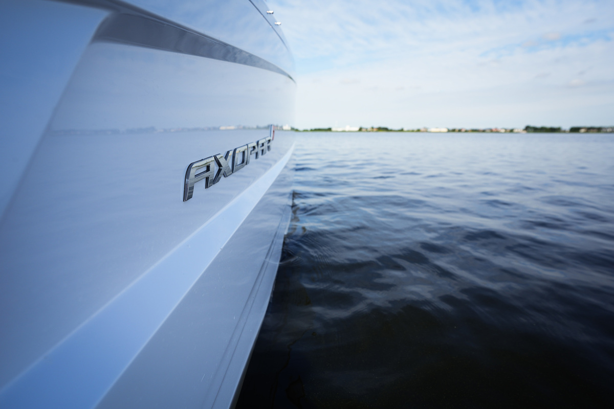 foto: 19 Axopar 25 Cross Bow