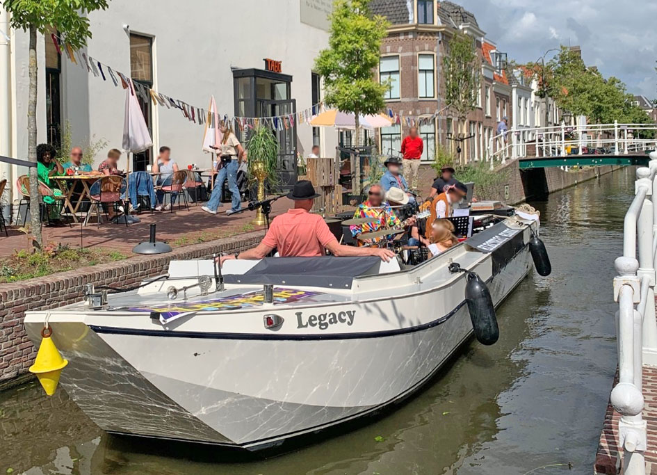 foto: 6 Open Rondvaartboot 35 gasten
