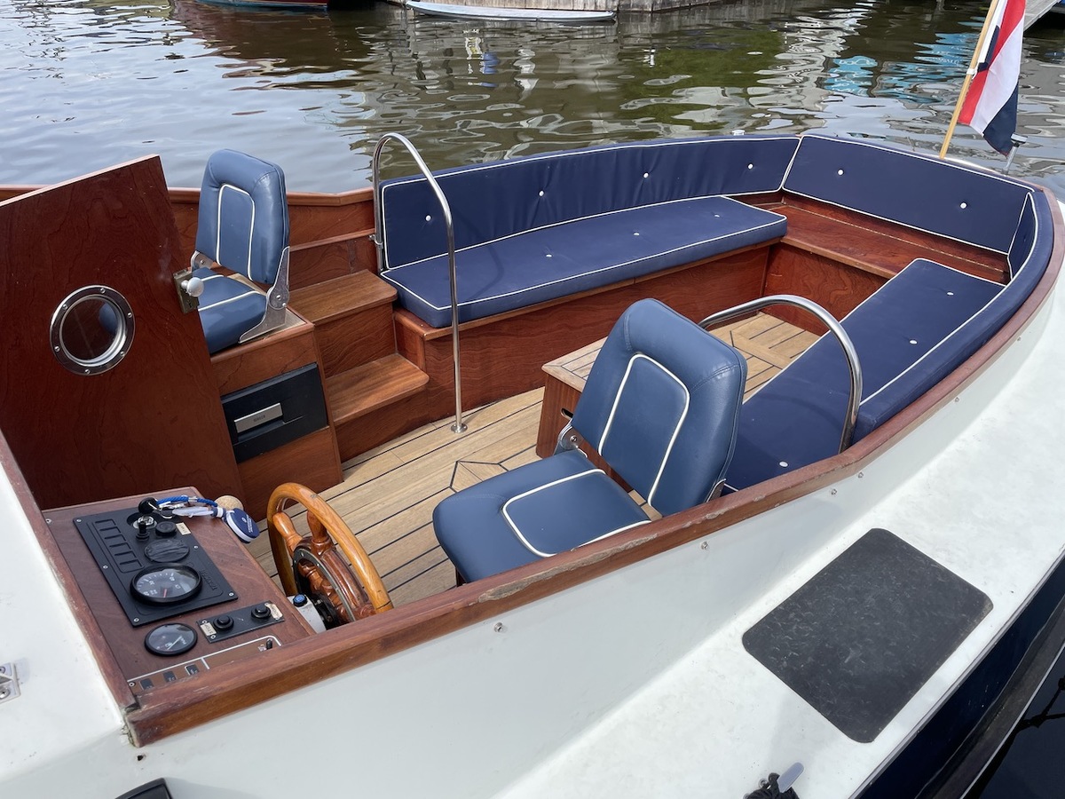 foto: 8 Bootsman Cabinsloep 700