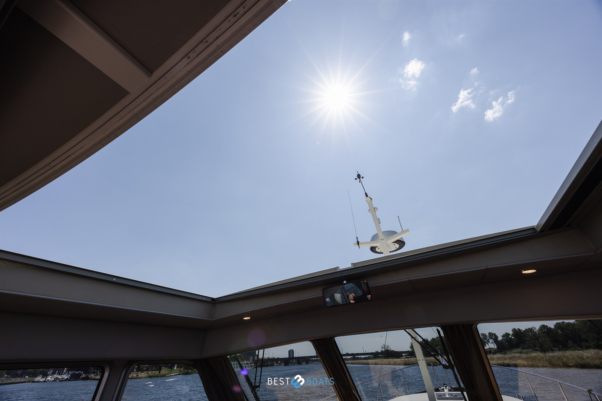foto: 11 Linssen Grand Sturdy 470 Sedan Wheelhouse