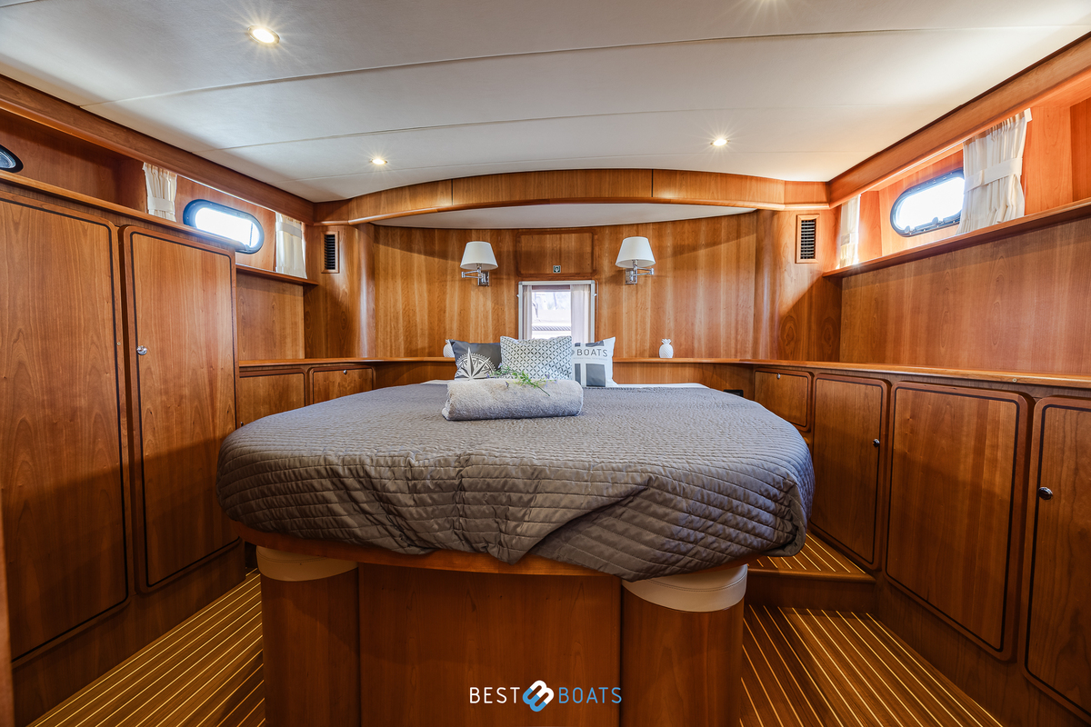 foto: 11 Linssen Grand Sturdy 470 MKIII