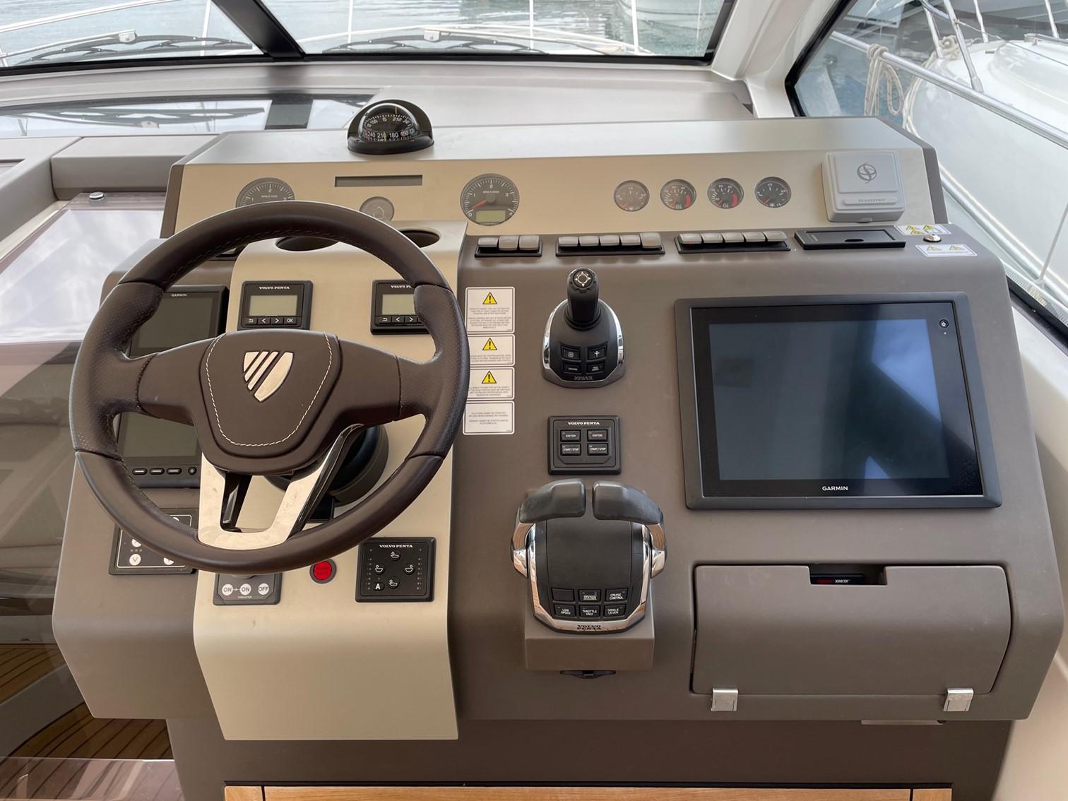 foto: 18 Fairline Targa 48 HT