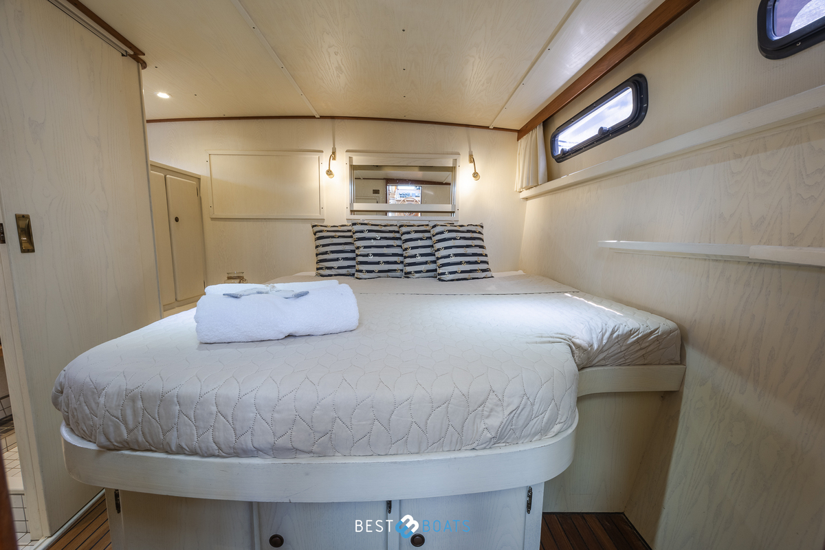 foto: 13 Linssen 37 SE