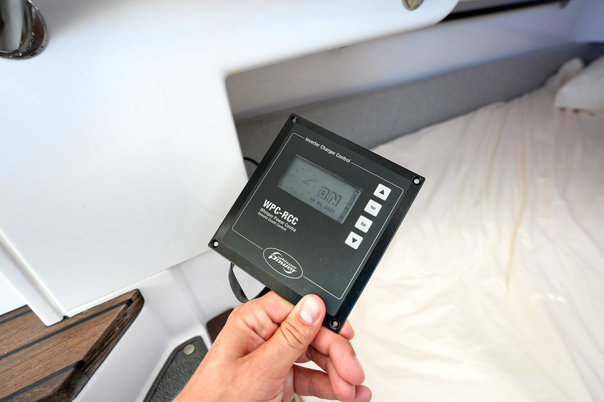 foto: 31 Axopar  37 XC Cross Cabin Mediterrana Edition