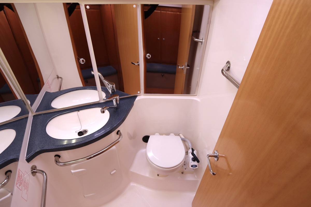 foto: 11 Bavaria 42-3 Cruiser