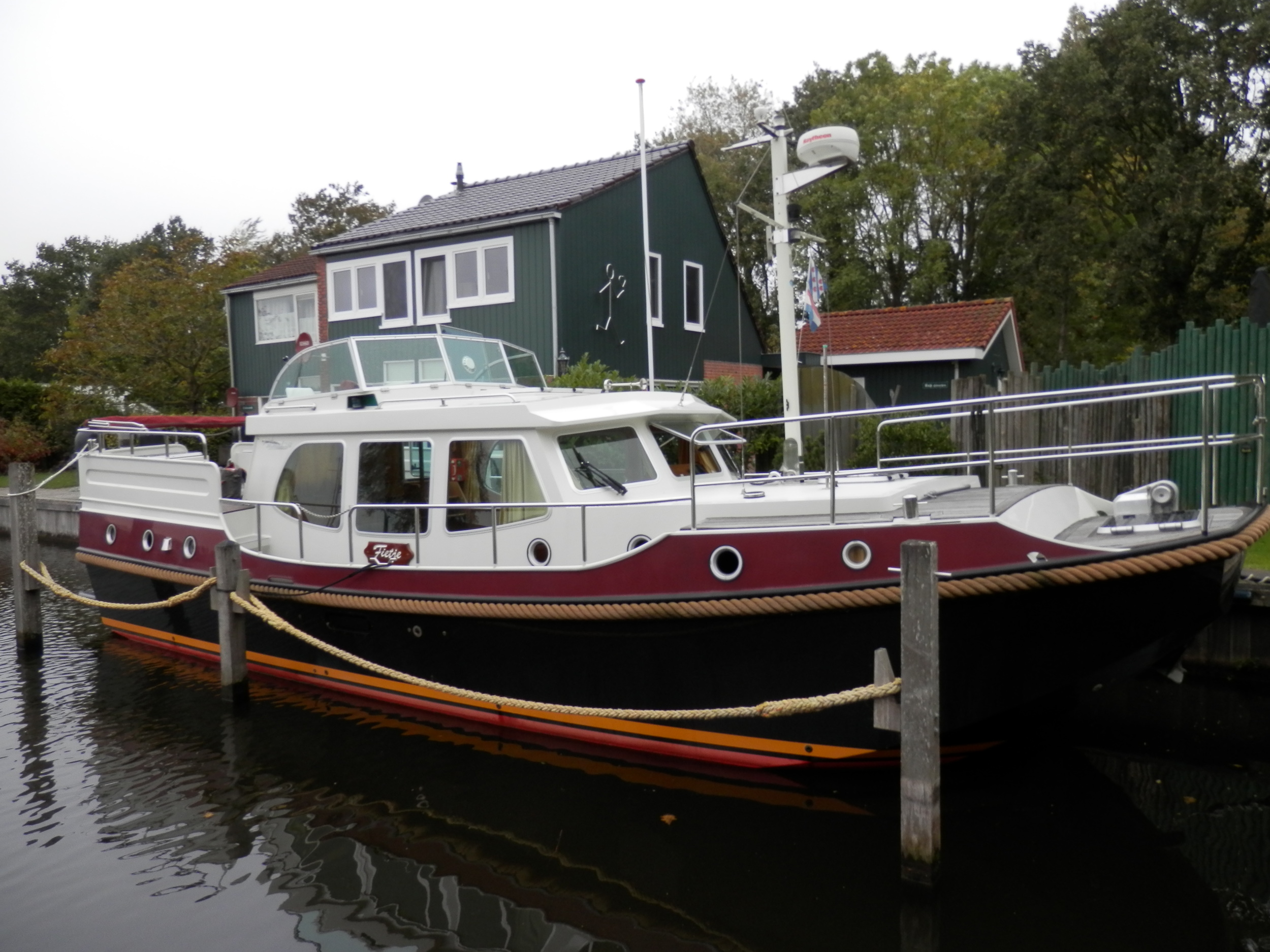 foto: 11 Linssen 380 Dutch Sturdy AC Twin