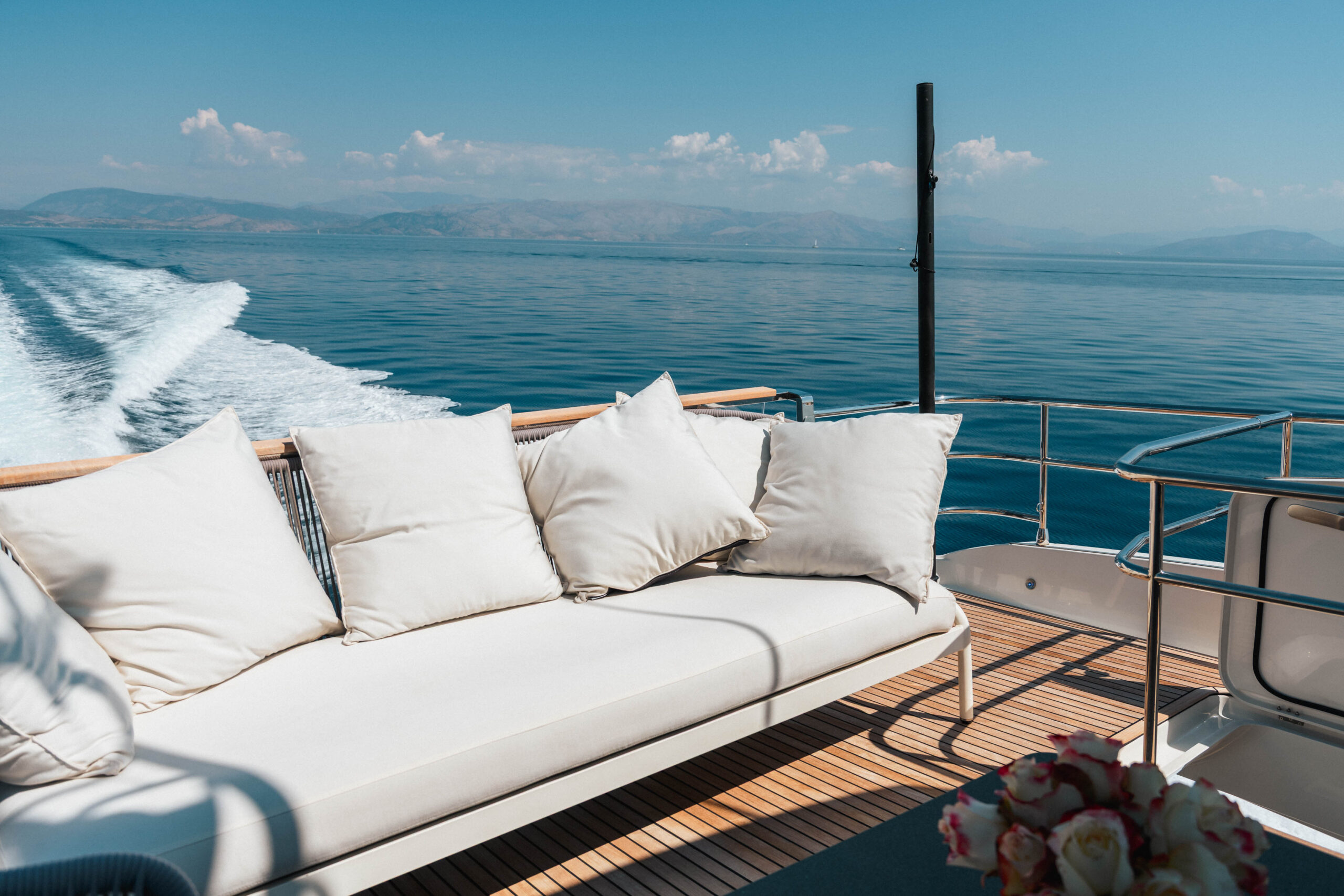 foto: 34 Prestige 690 flybridge