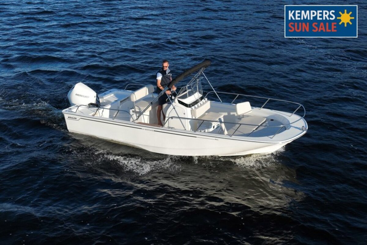 Boston Whaler 210 Montauk