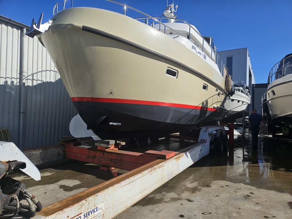 foto: 6 Ebyca Trawler 1300