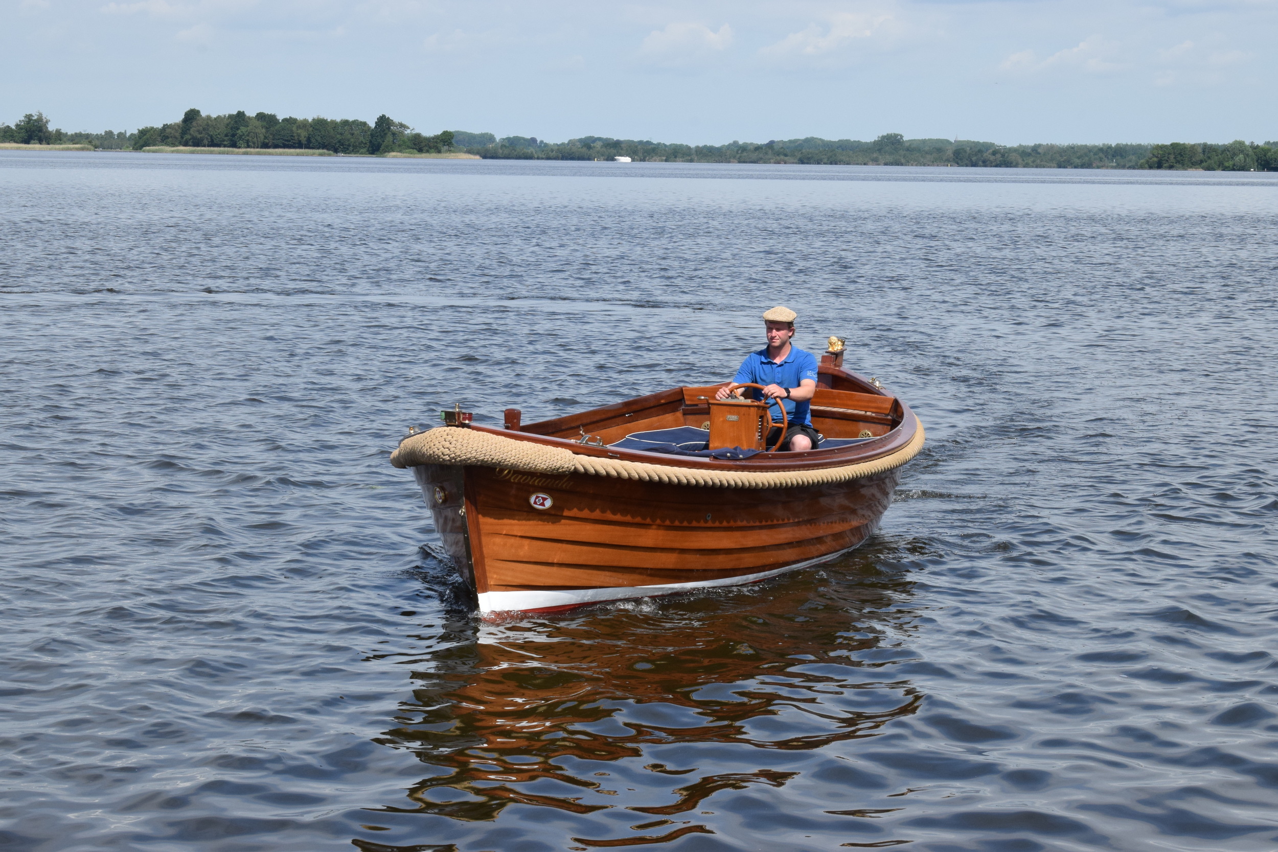hoofdfoto: 1 Breedendam 690 Spitsgat Sloep