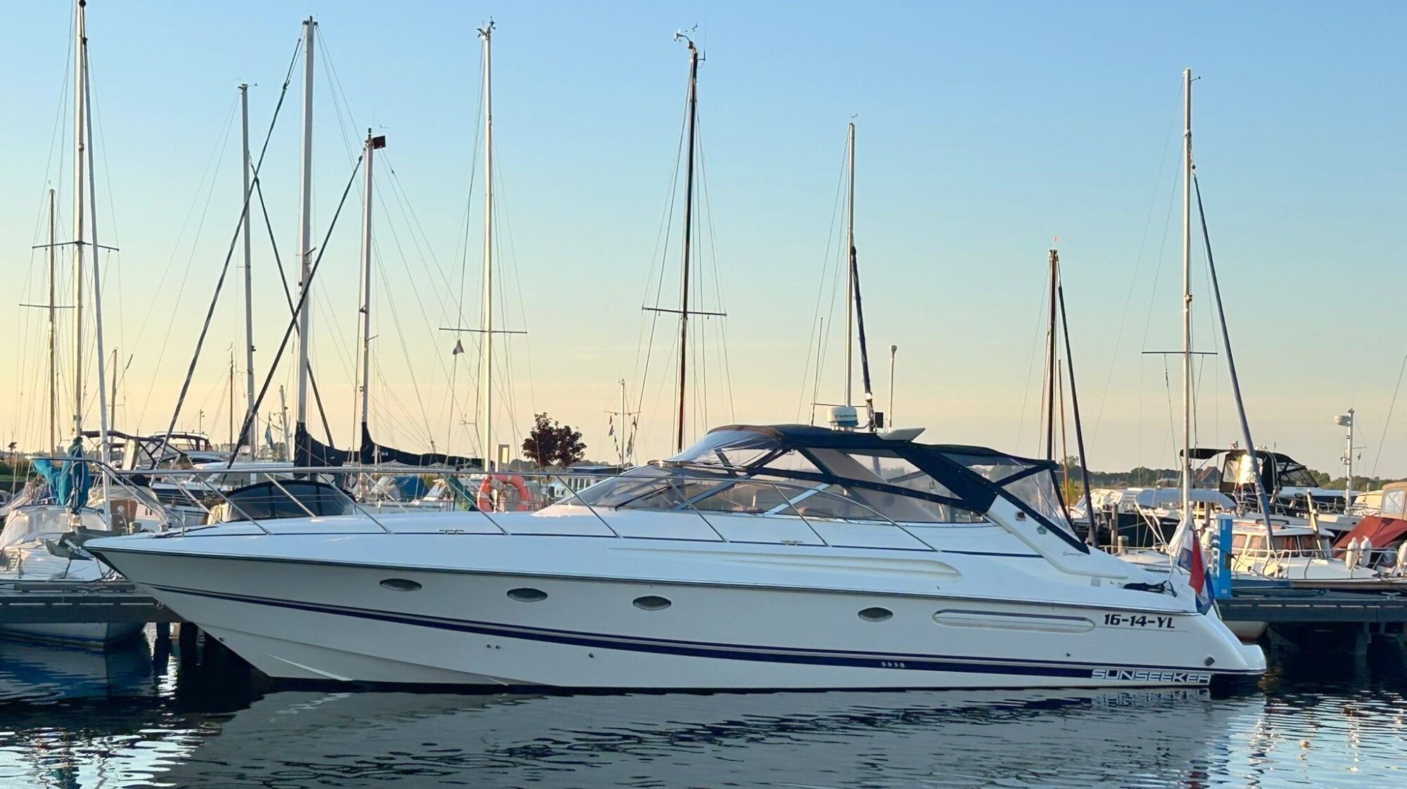 foto: 10 Sunseeker Sunseeker Camarque 47 Cabrio