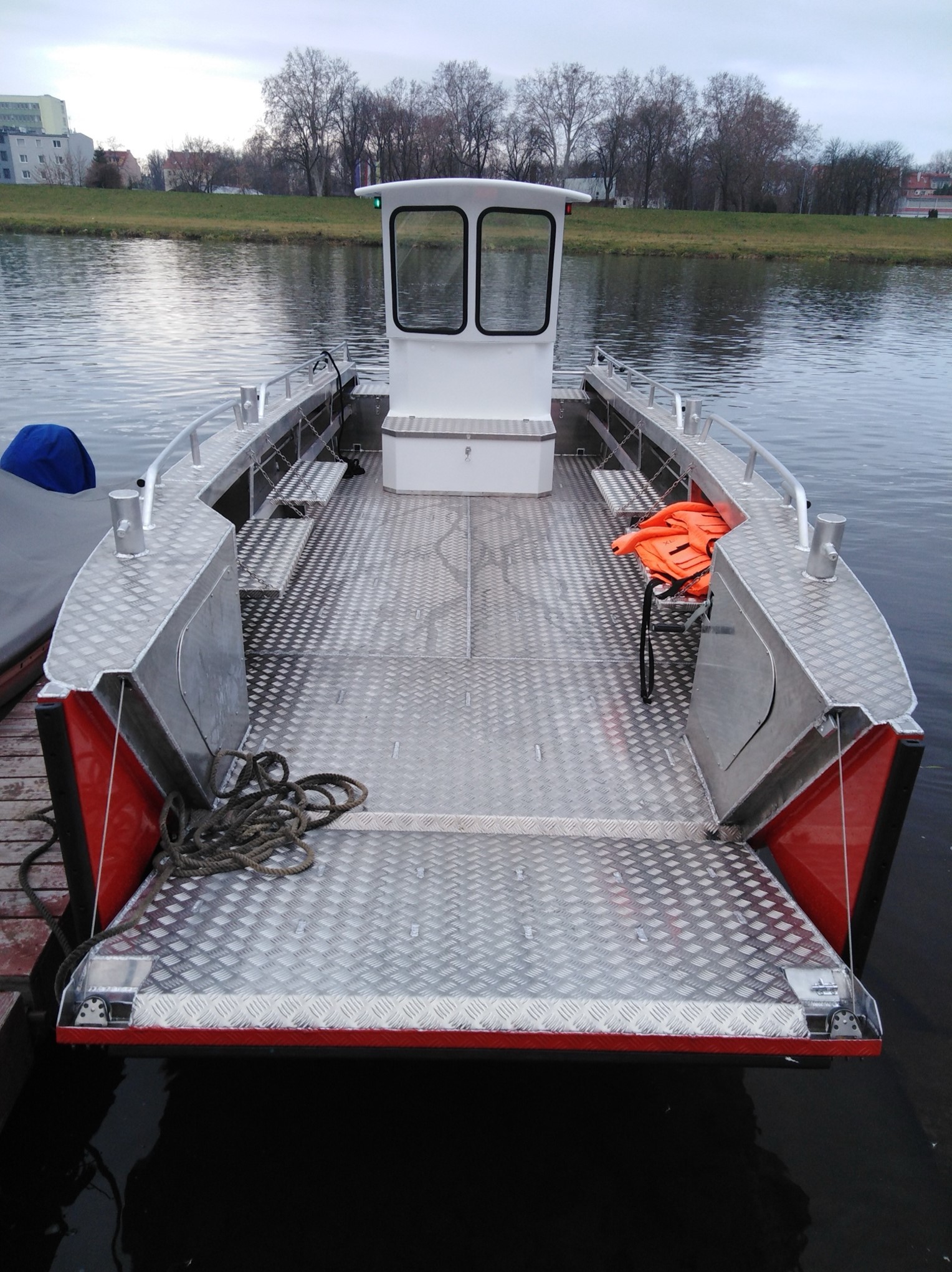 foto: 5 Fire And Rescue Boat PHS-R750