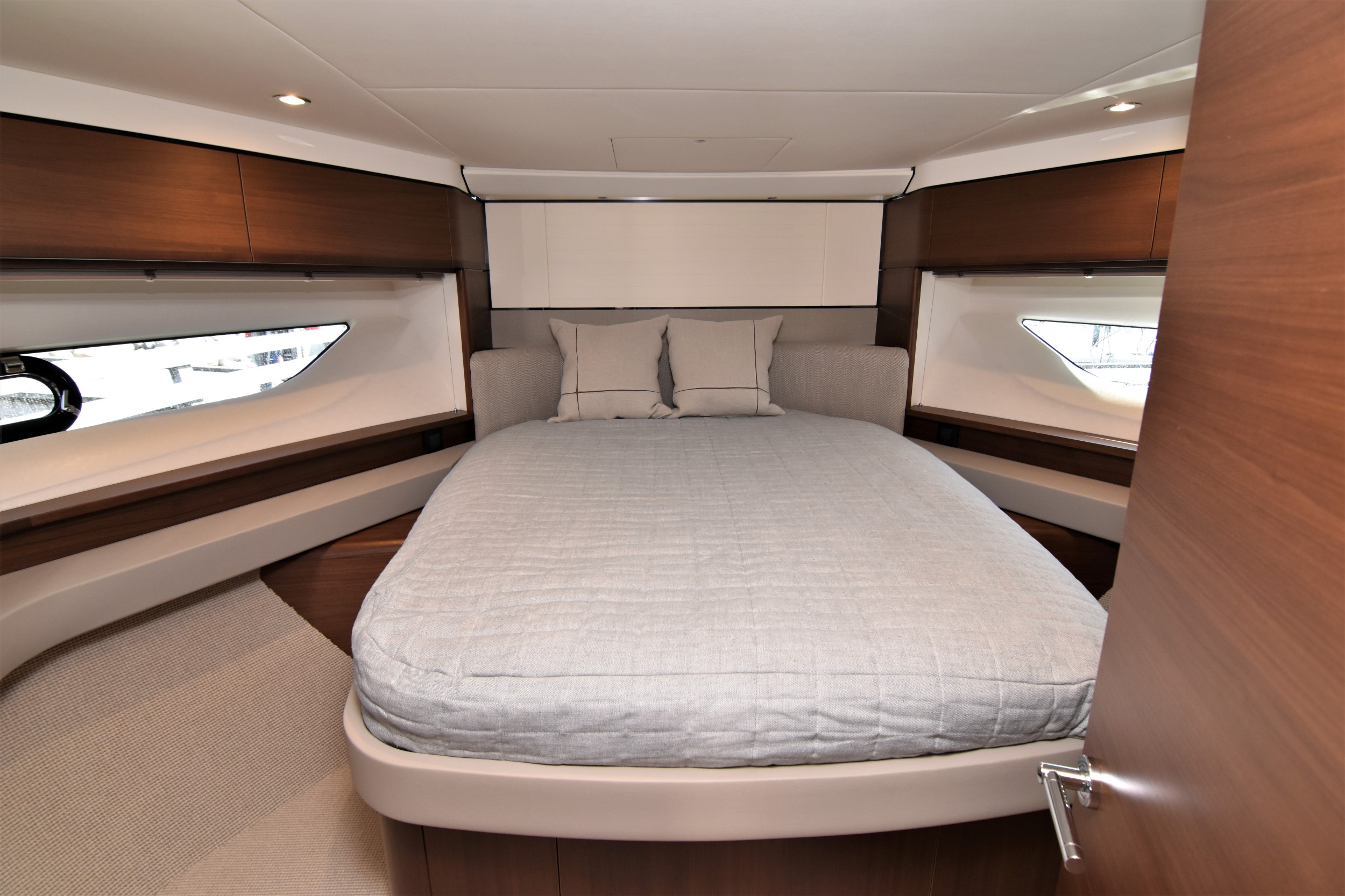 foto: 13 Princess  F55