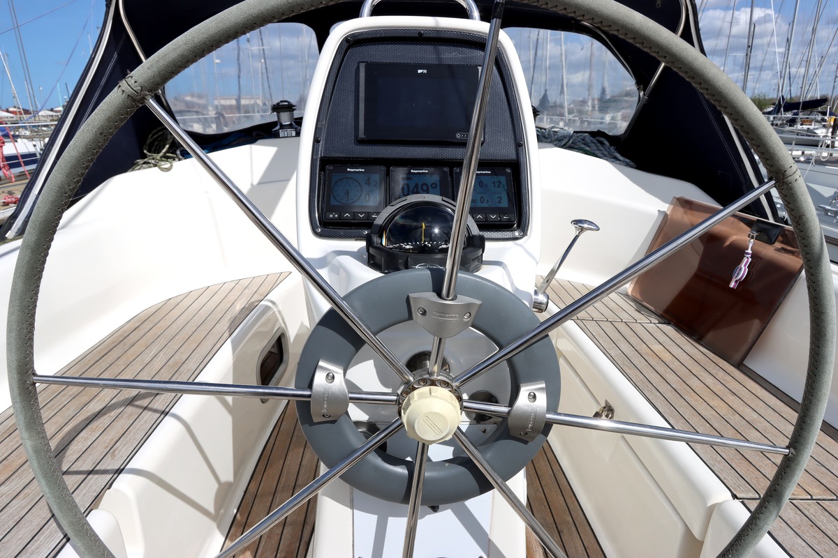 foto: 12 Bavaria  30 Cruiser