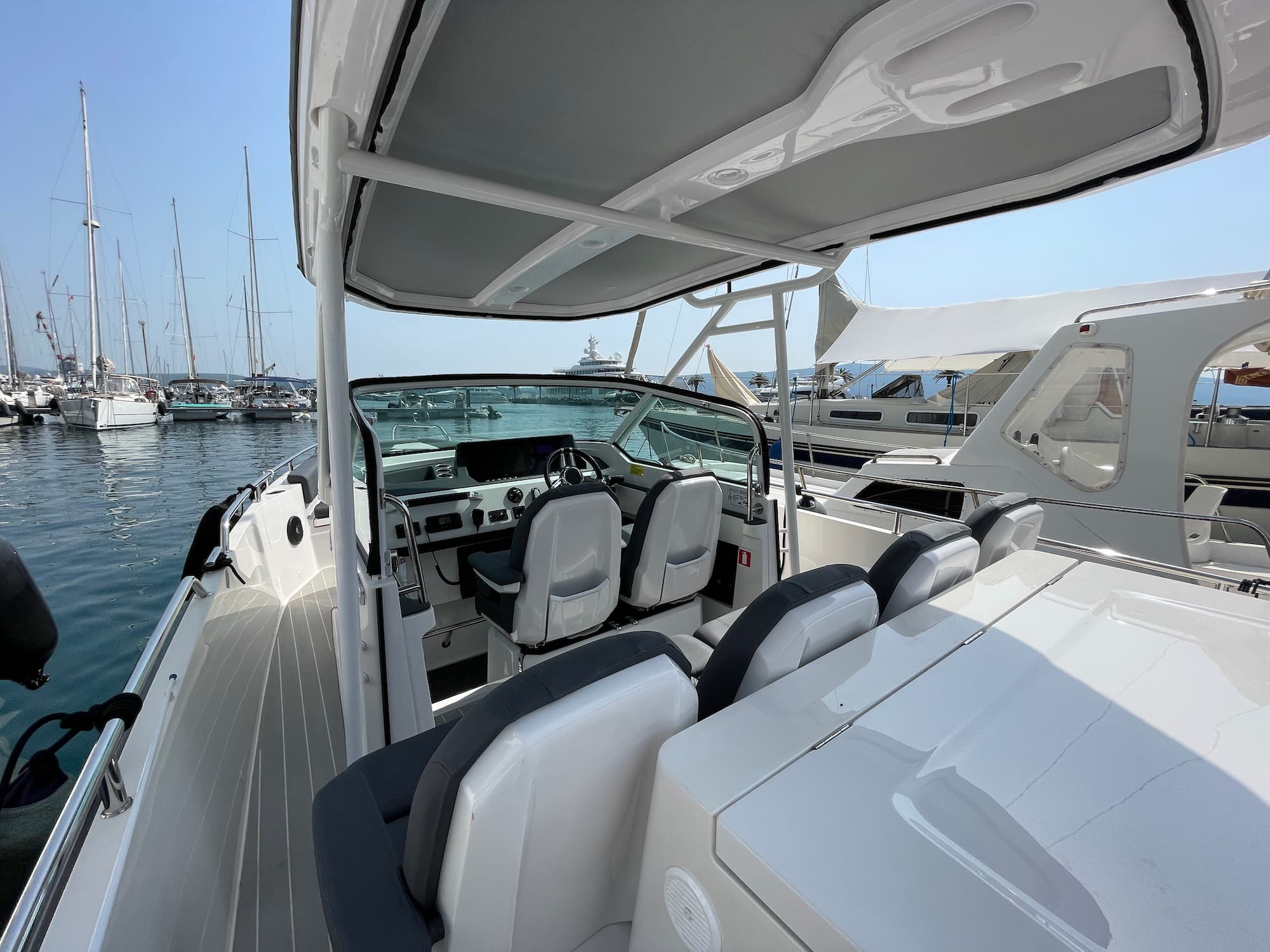 foto: 6 Axopar 28 T-Top