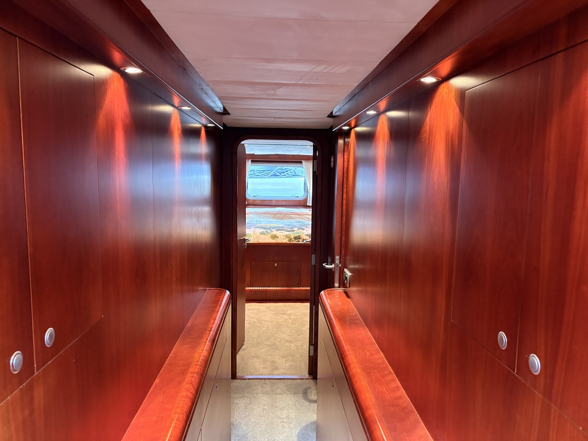 foto: 10 Pacific Prestige 190