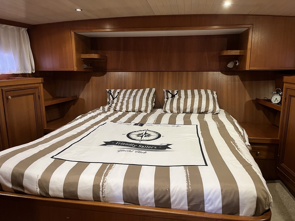 foto: 12 Blauwe Hand Trawler 1400