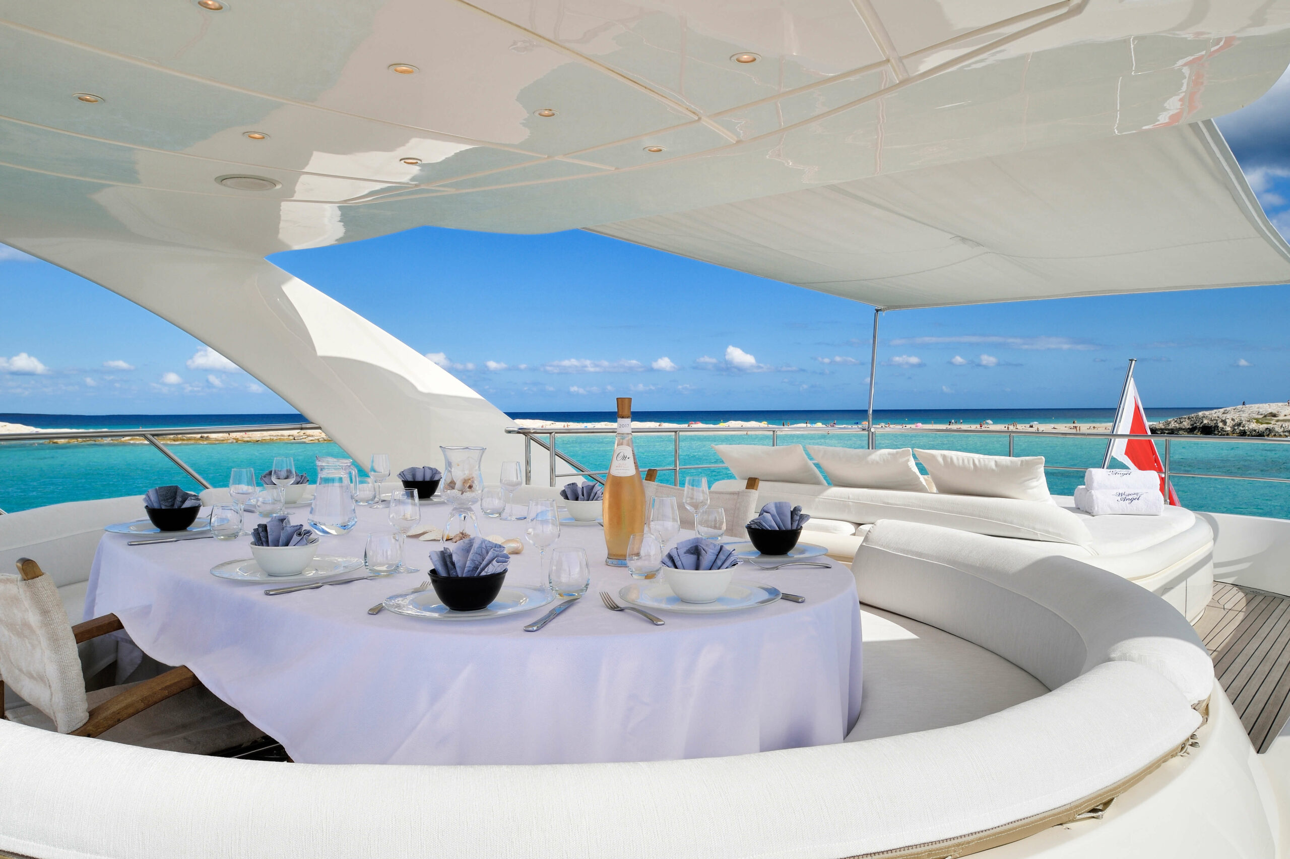 foto: 32 ISA 120 M/Y Whispering Angel