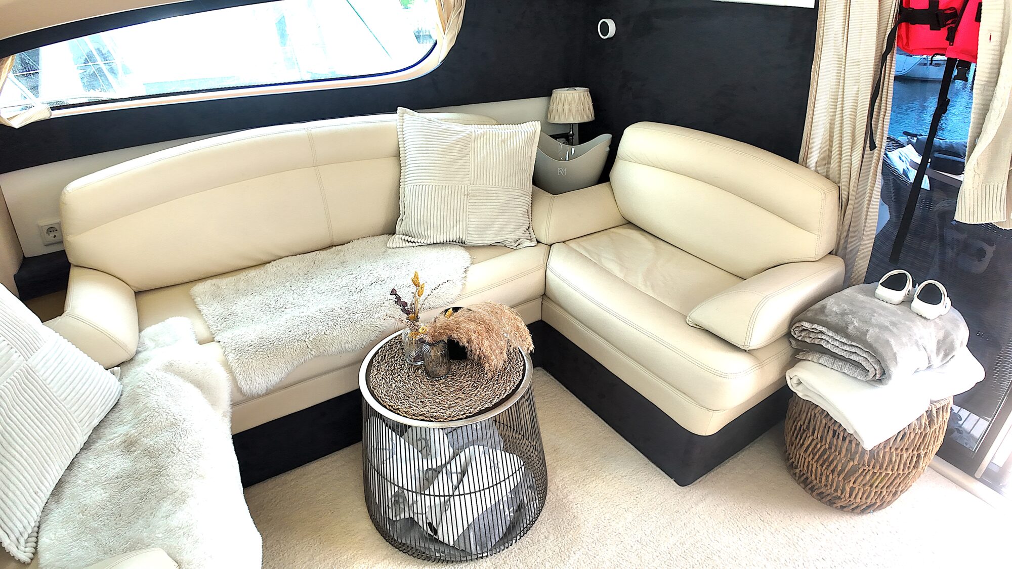 foto: 9 Jeanneau Jeanneau Prestige 42 Flybridge