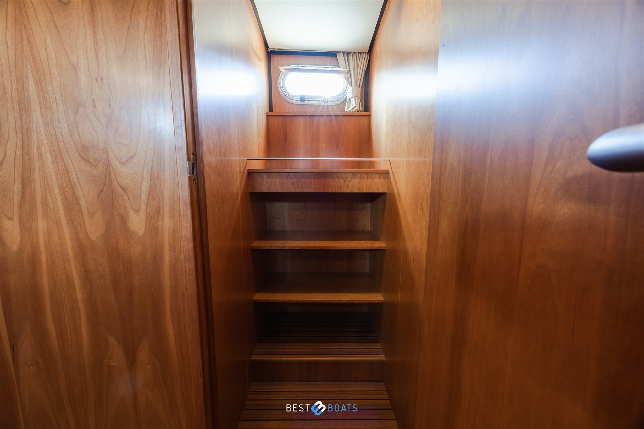 foto: 9 Linssen Grand Sturdy 40.9 AC