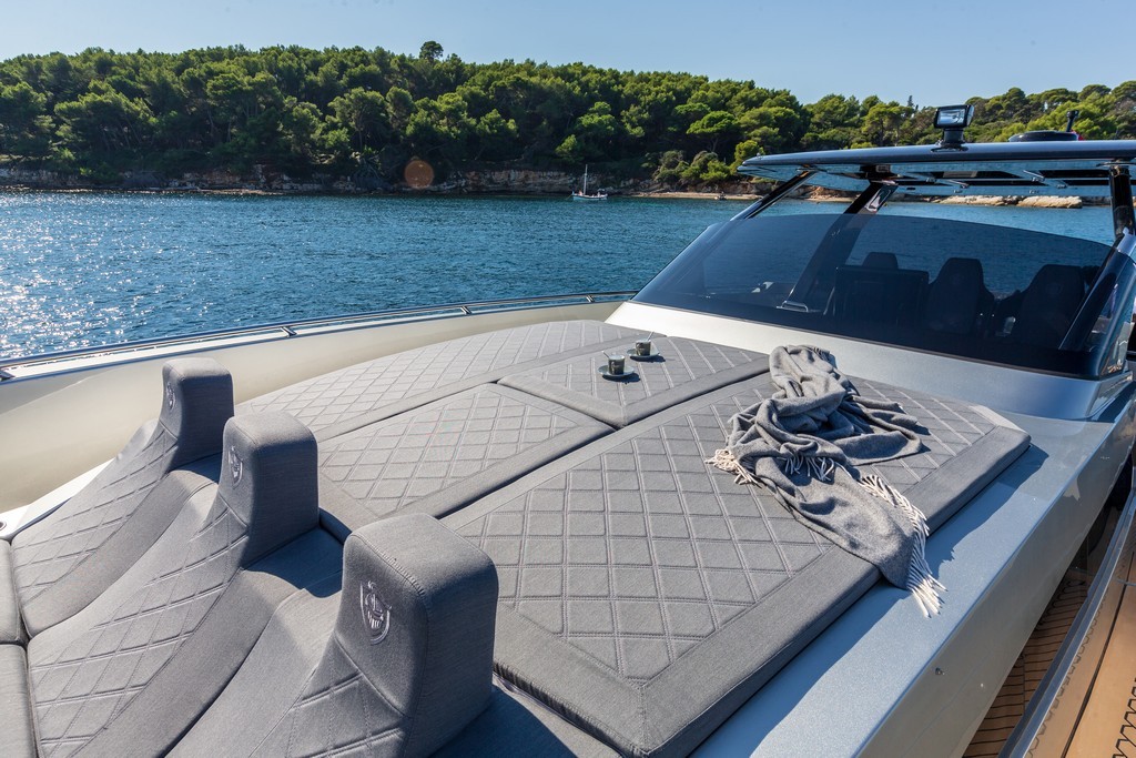 foto: 5 Canados Gladiator 493 Grand