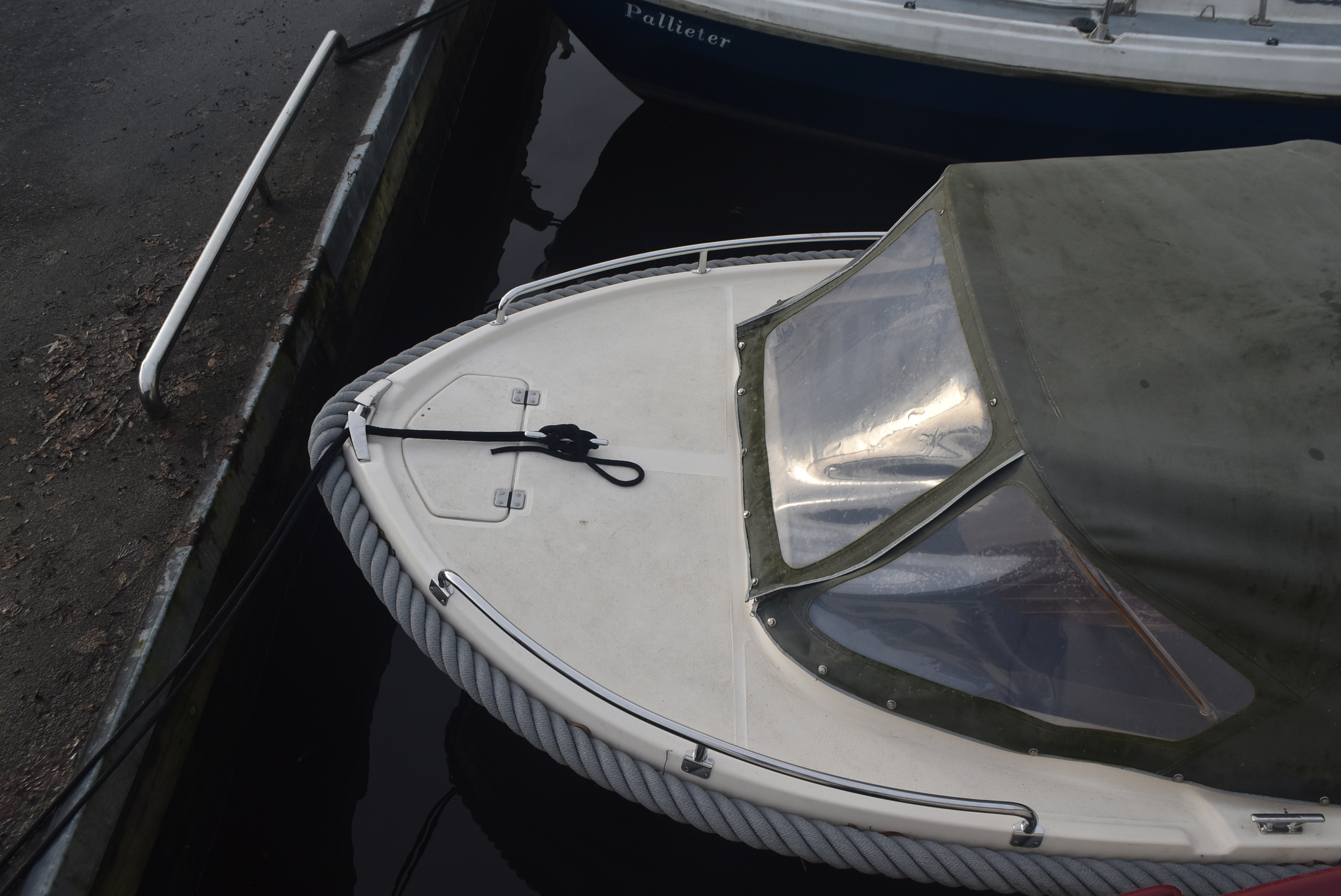 foto: 6 Crescent Allure 517