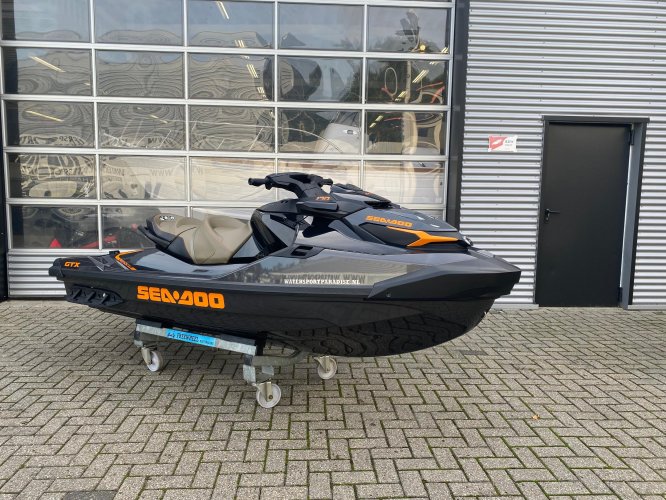 foto: 5 Sea-Doo GTX 170