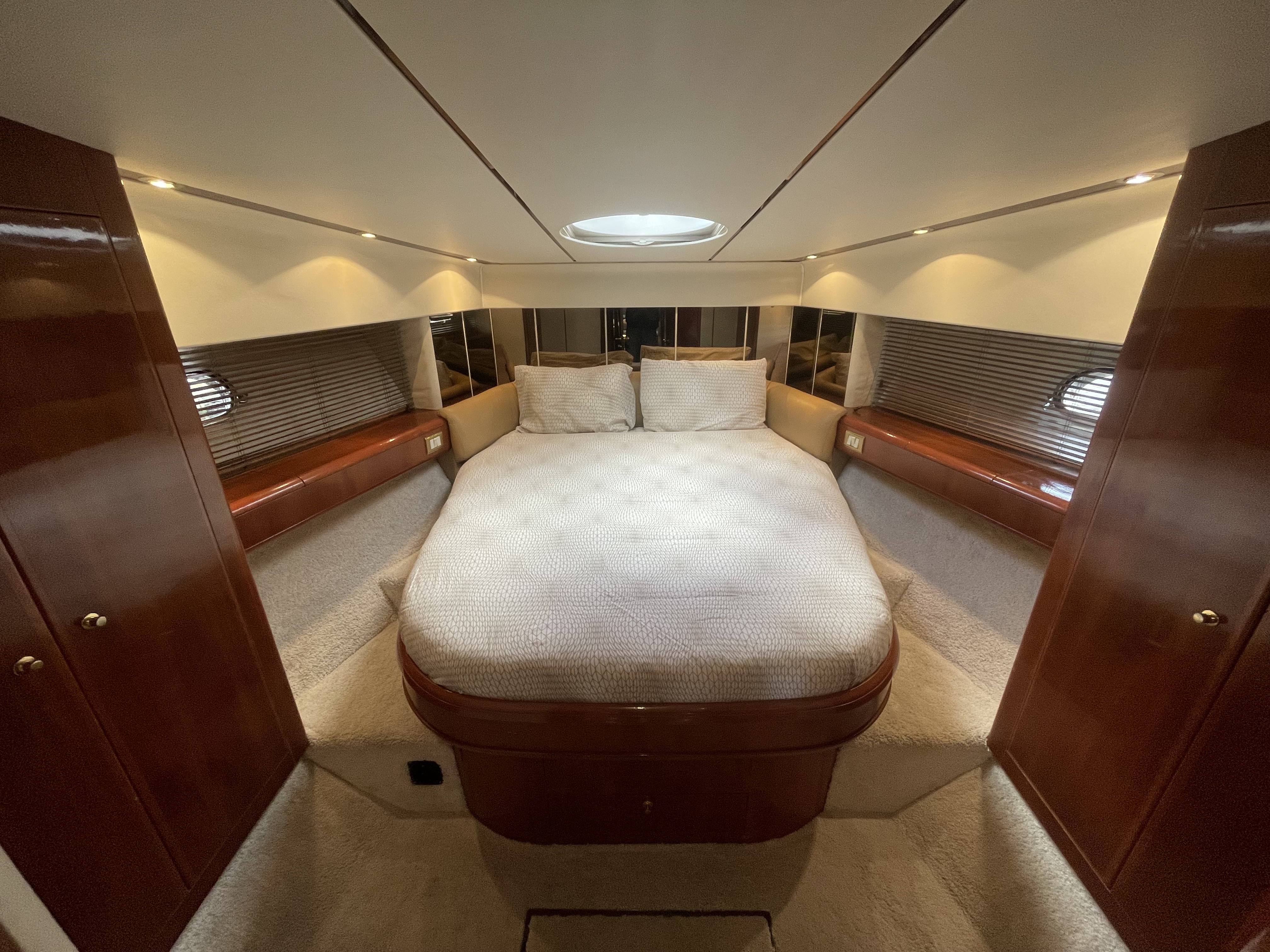 foto: 9 Fairline Squadron 59