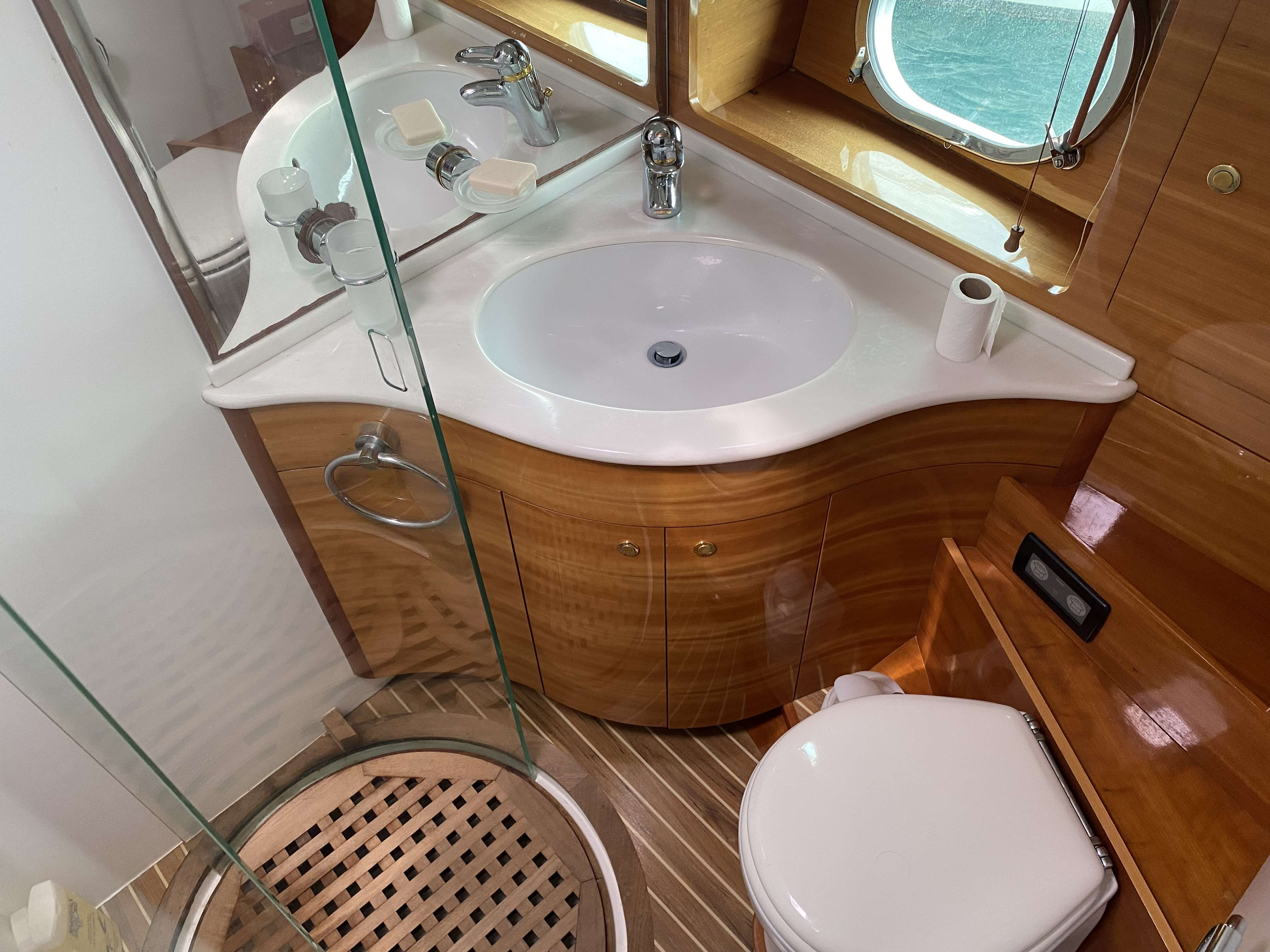 foto: 7 Guy Couach 195