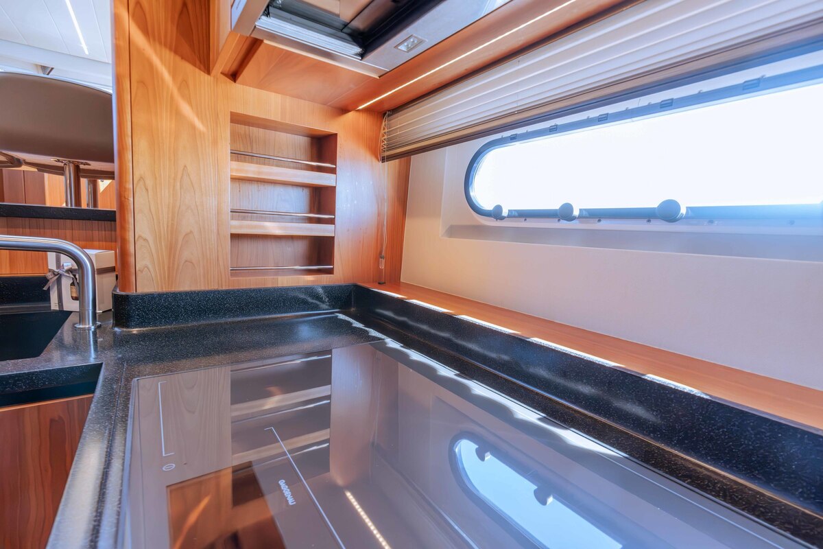 foto: 59 Linssen Grand Sturdy 590 AC Wheelhouse L-Class