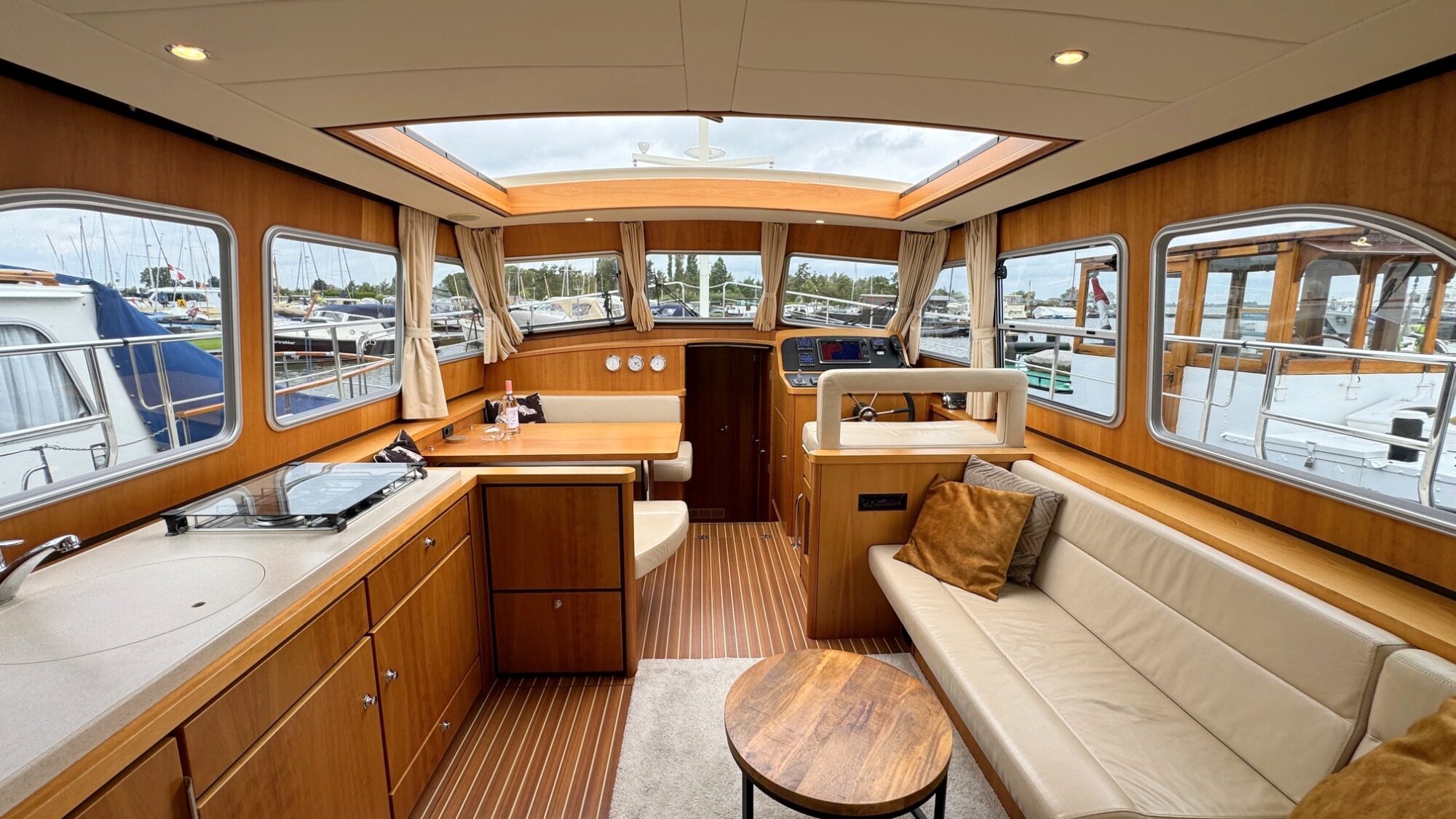 foto: 6 Linssen Linssen 40.9 Sedan Variodeck