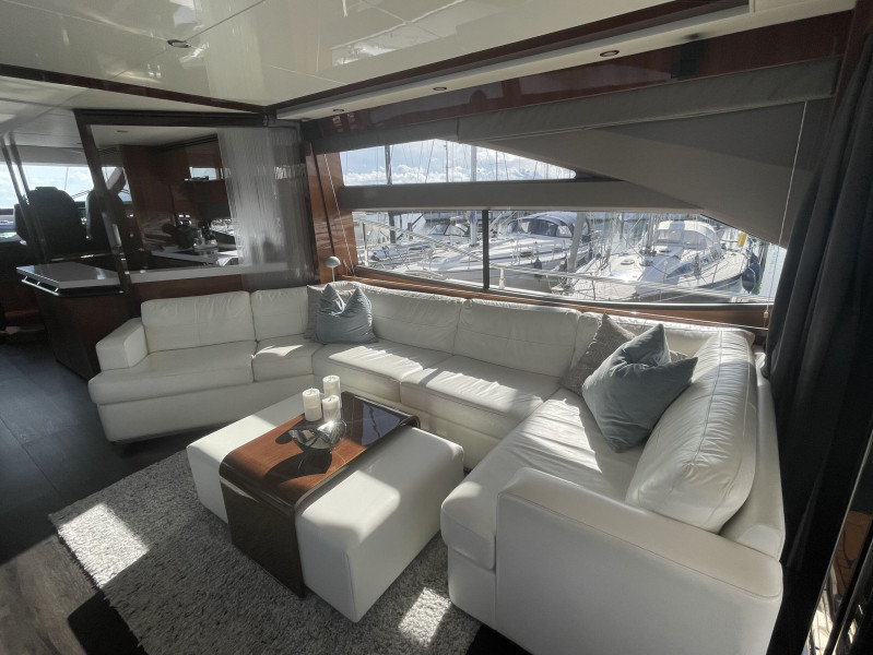 foto: 6 Princess 72 FLY