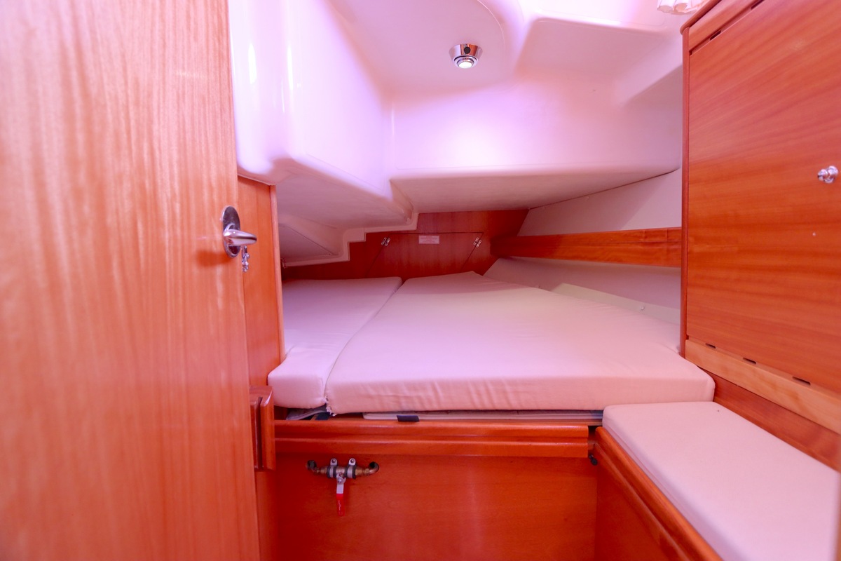 foto: 11 Bavaria 37-2 C