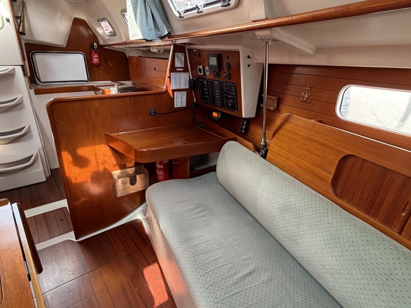 foto: 9 Beneteau Oceanis 321