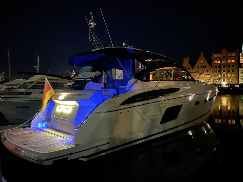 foto: 5 Princess V 48