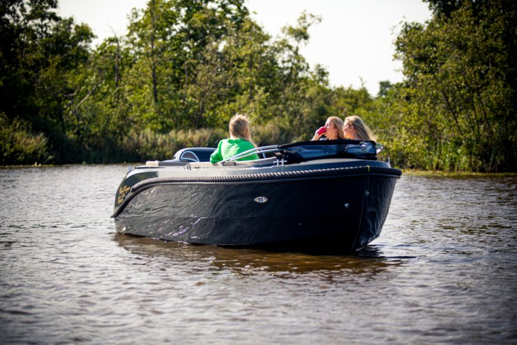 foto: 4 Oud Huijzer 600 Tender al 24 JAAR KWALITIEIT !!