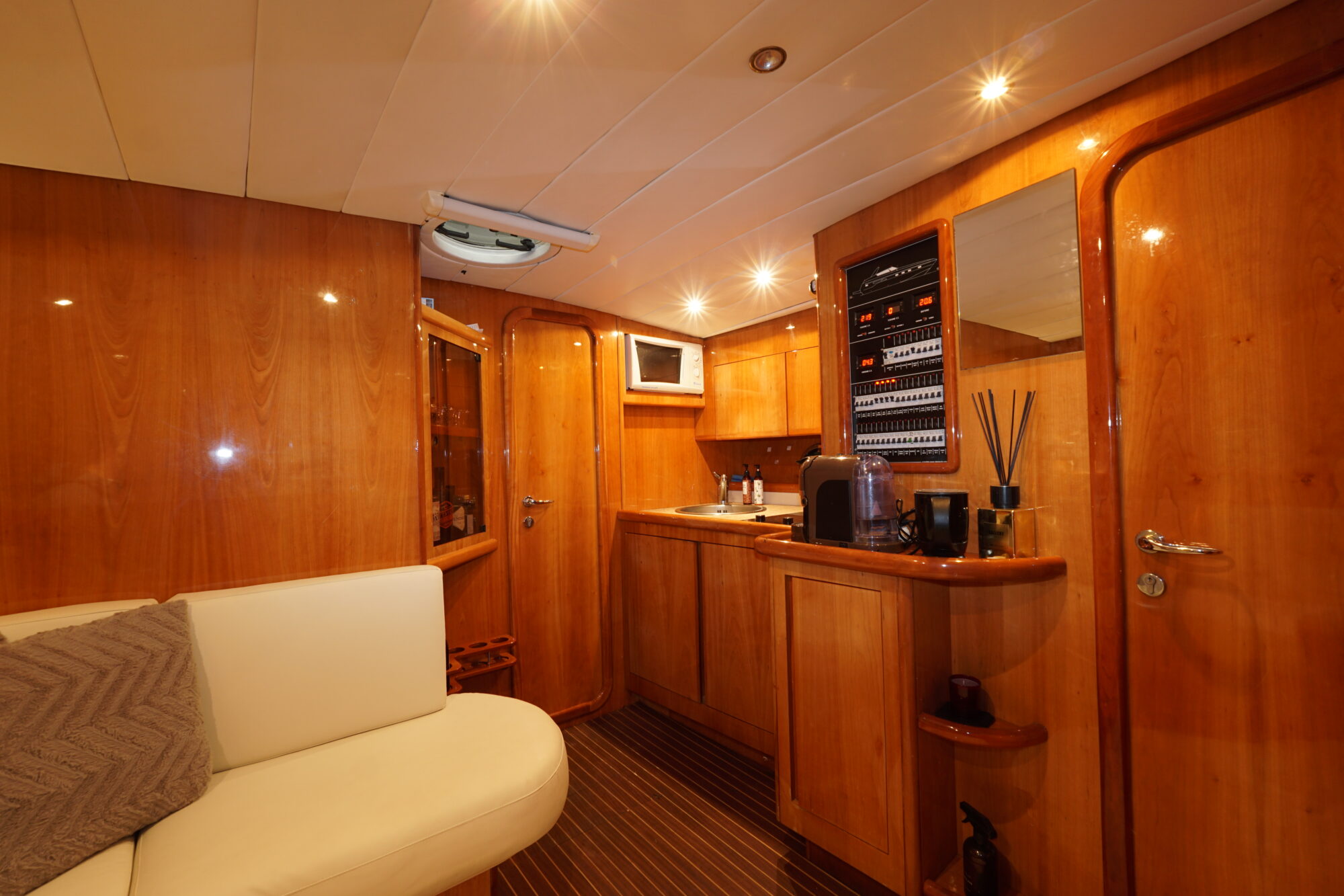 foto: 13 Airon Airon Marine 425 HT