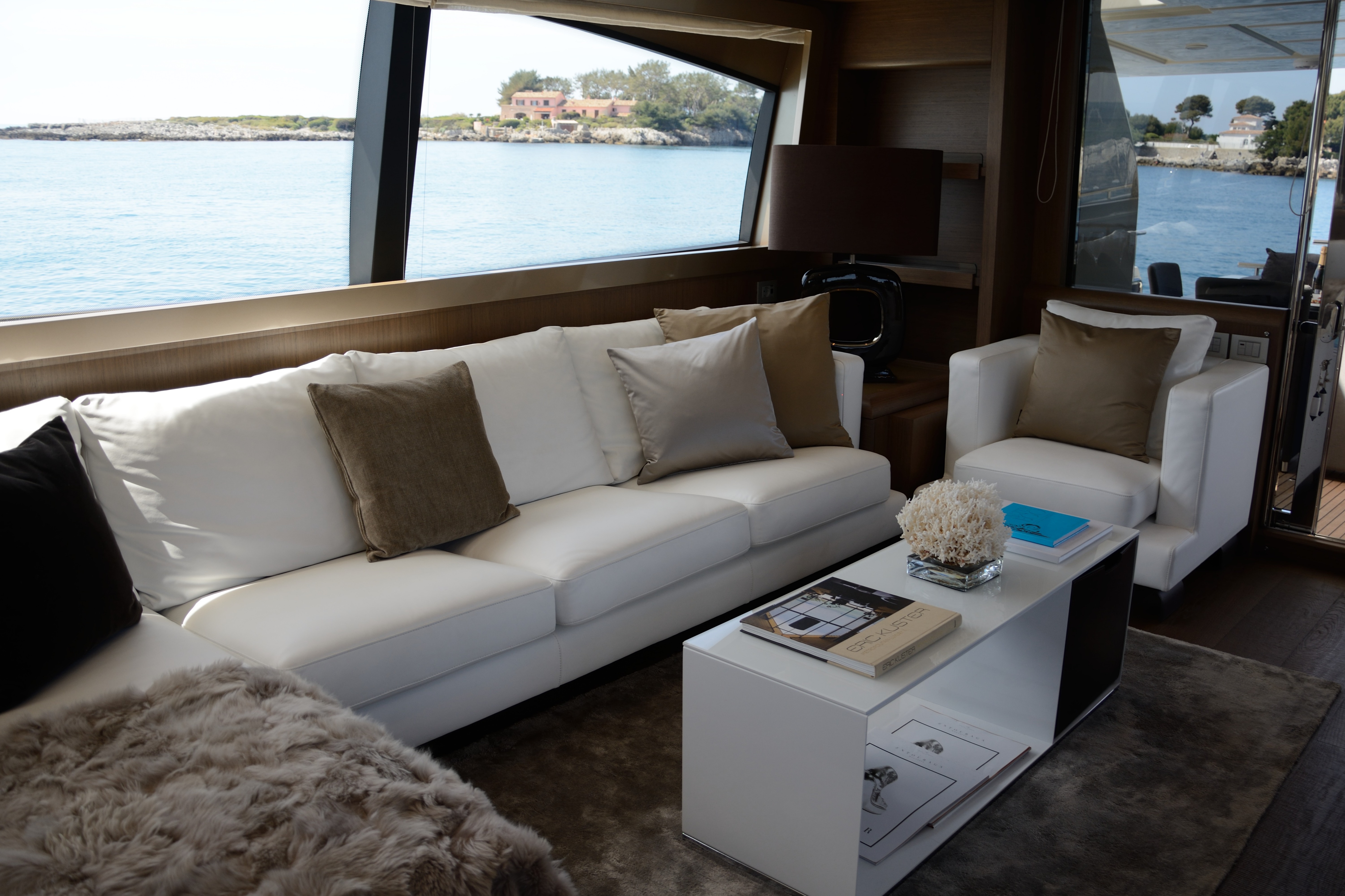 foto: 17 Ferretti 800 HT