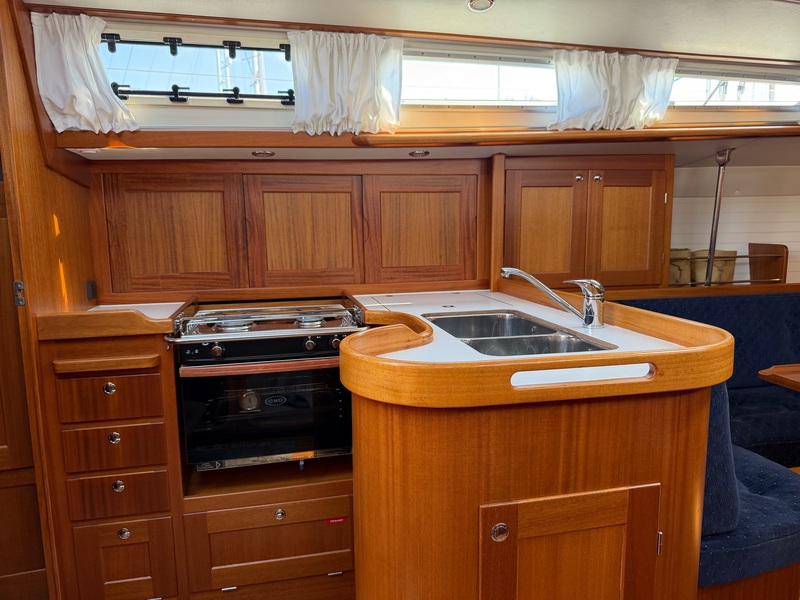 foto: 10 Arcona 370