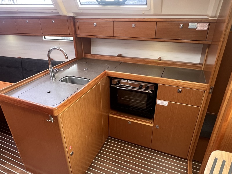 foto: 11 Bavaria Cruiser 37-3