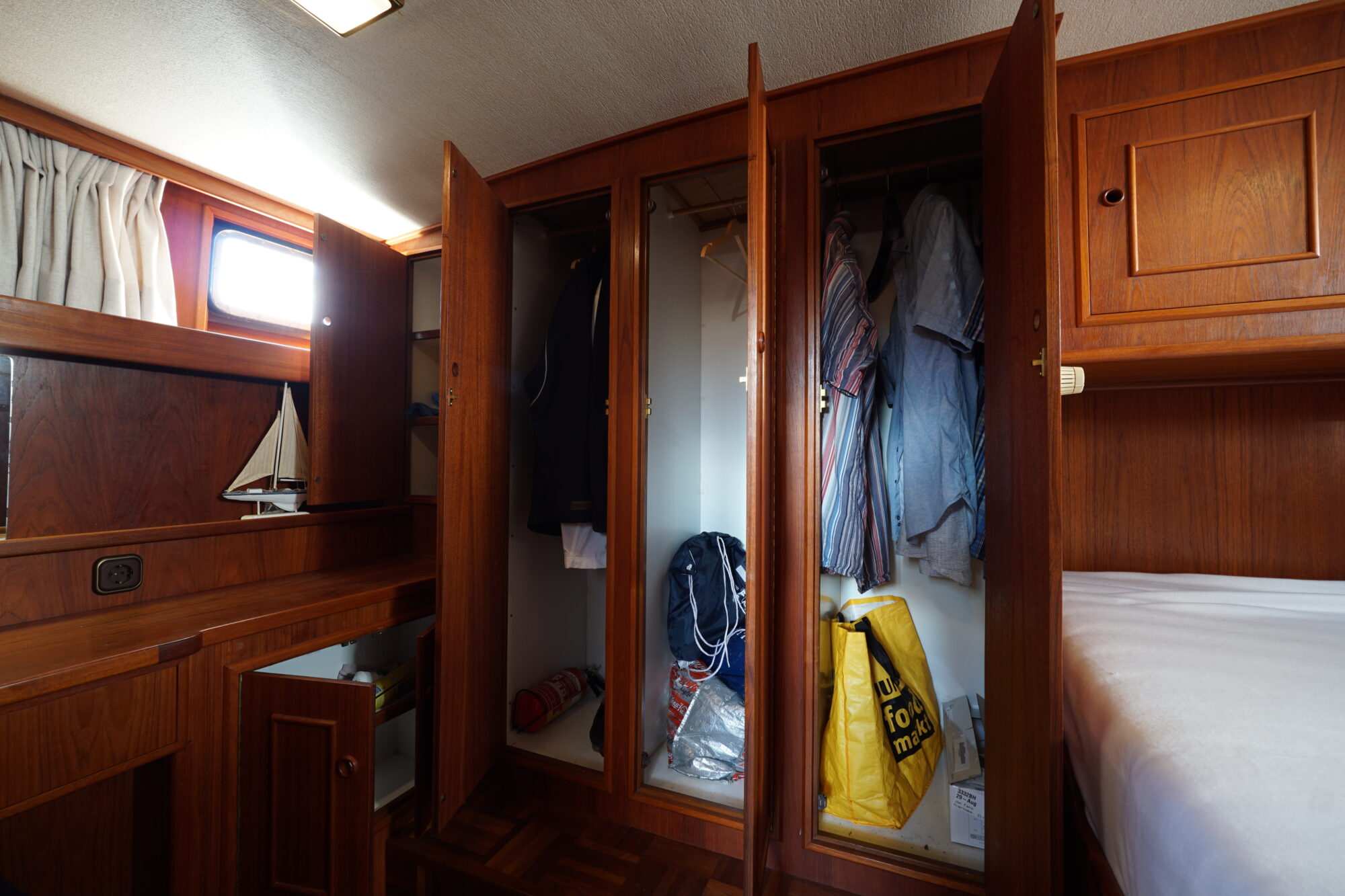 foto: 40 Damen Damen Pushy Cat 15.00 AK Cabrio
