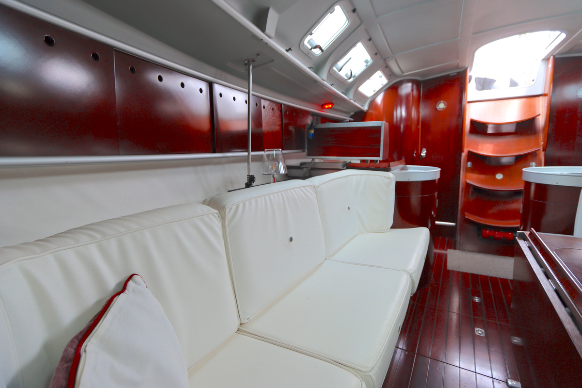 foto: 10 Beneteau  First 41S5