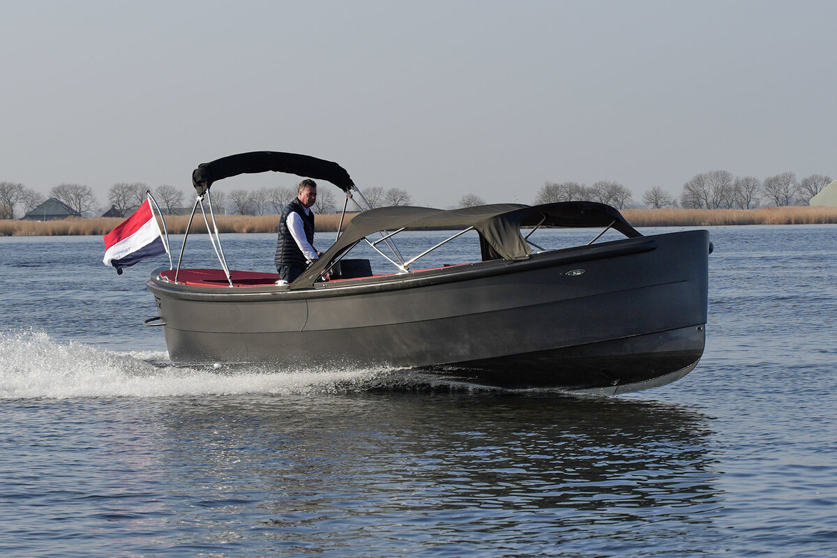 foto: 14 Triple X 800